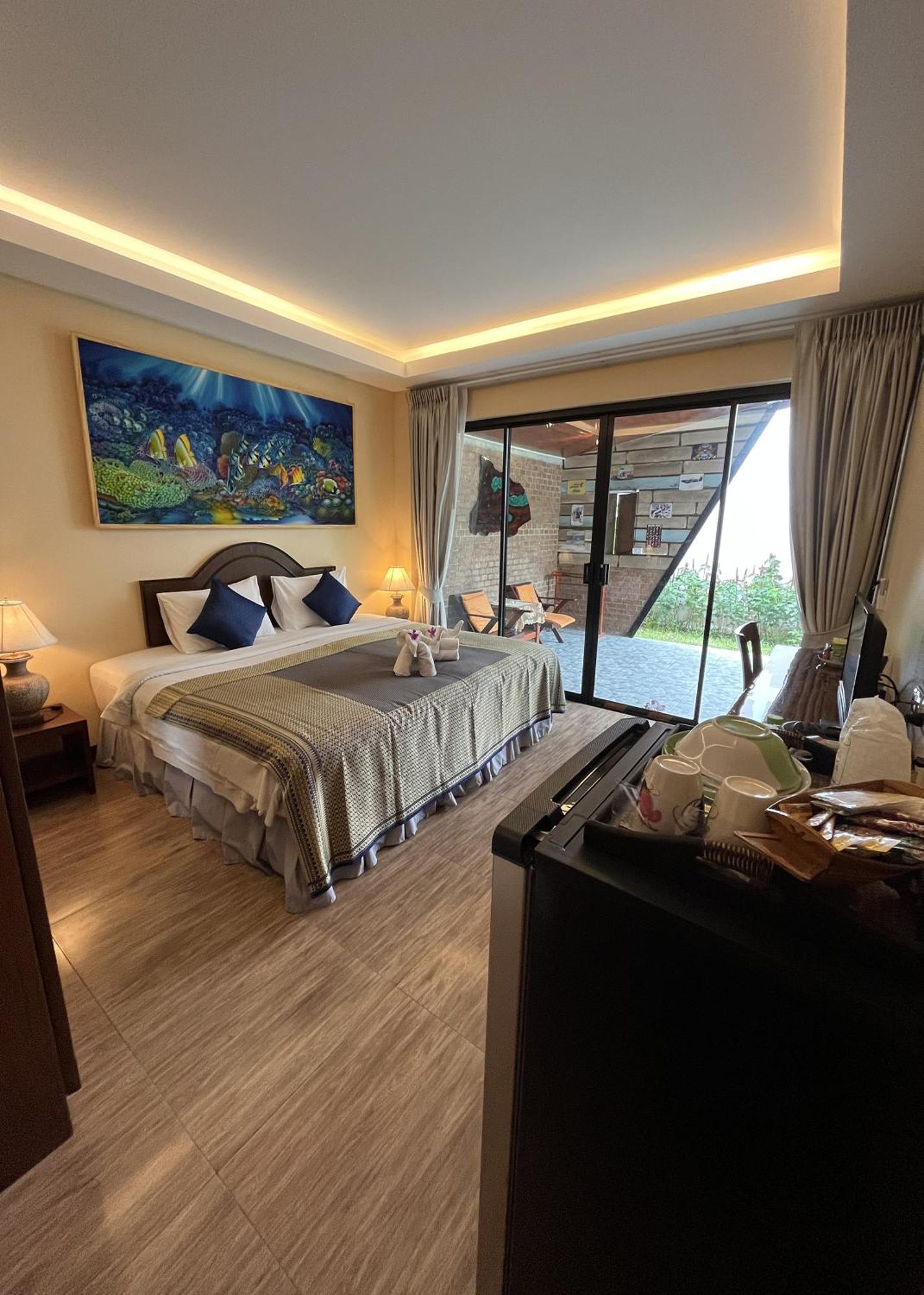 Ginis Beach Resort Kamala Beach Exterior foto
